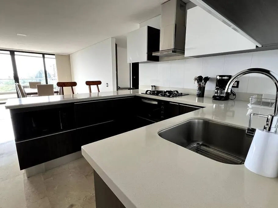 501 Luxury Apartment In Heart Of El Poblado Medellín