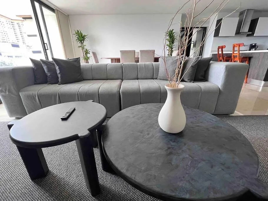 501 Luxury Apartment In Heart Of El Poblado Medellín
