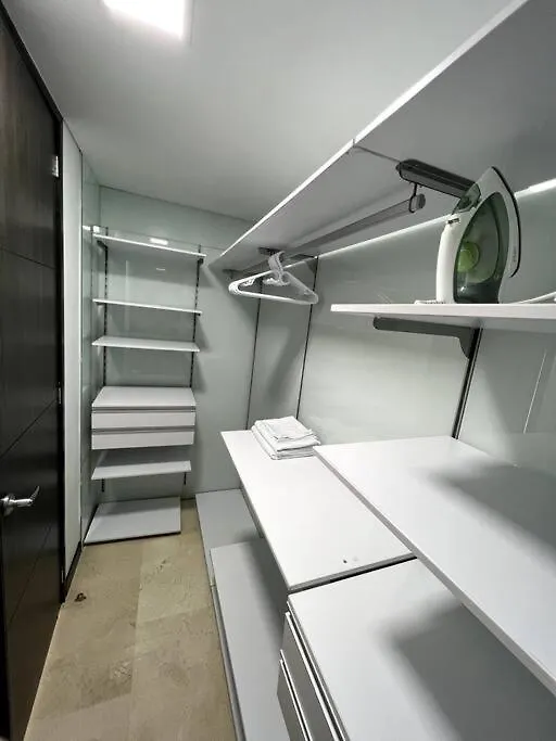 501 Luxury Apartment In Heart Of El Poblado Medellín
