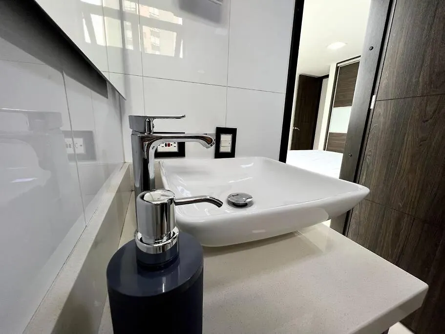 501 Luxury Apartment In Heart Of El Poblado Medellín 0*,